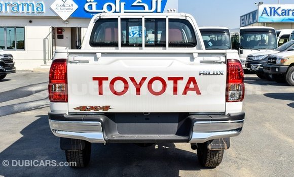 Buy Import Toyota Hilux White Car in Import - Dubai in Anse-la-Raye Buy Import Toyota Hilux White Car in Import - Dubai in Anse-la-Raye