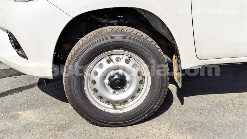 Big with watermark toyota hilux anse la raye import dubai 1783