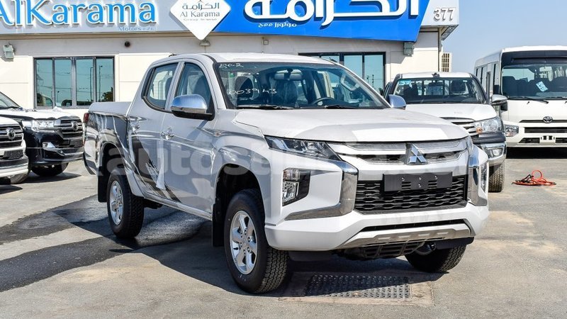 Big with watermark mitsubishi l200 anse la raye import dubai 1785