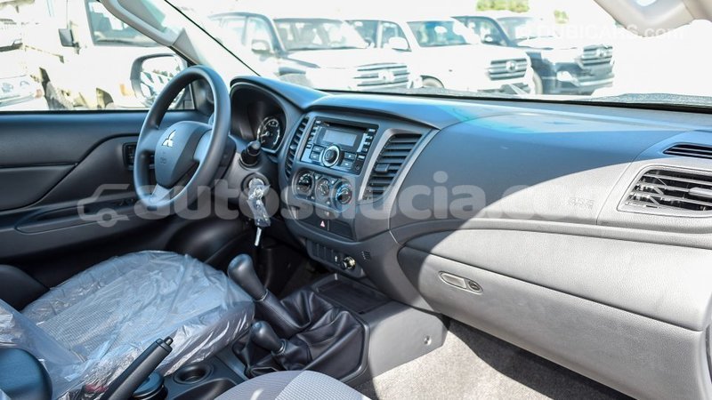 Big with watermark mitsubishi l200 anse la raye import dubai 1785