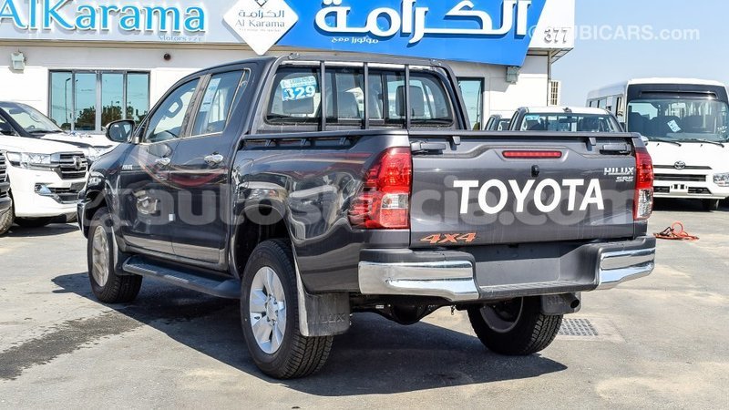 Big with watermark toyota hilux anse la raye import dubai 1786