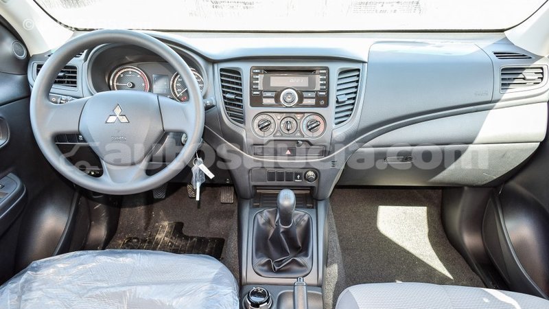 Big with watermark mitsubishi l200 anse la raye import dubai 1789