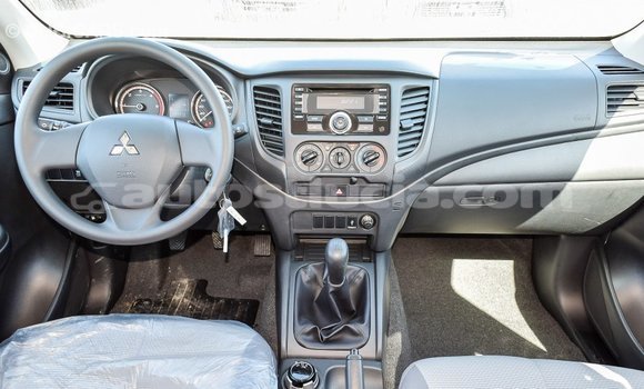 Buy Import Mitsubishi L200 White Car in Import - Dubai in Anse-la-Raye Buy Import Mitsubishi L200 White Car in Import - Dubai in Anse-la-Raye