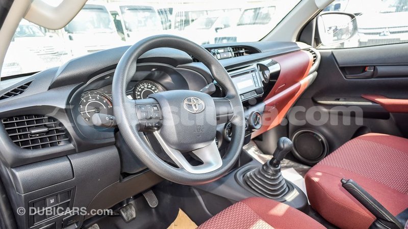 Big with watermark toyota hilux anse la raye import dubai 1790