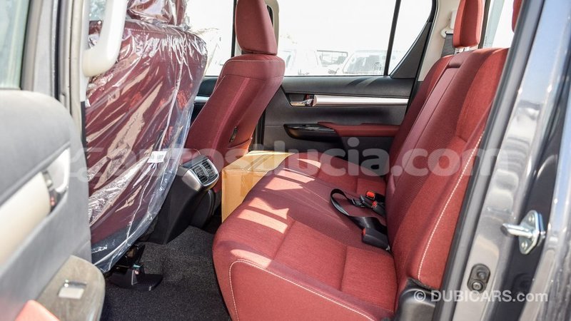 Big with watermark toyota hilux anse la raye import dubai 1791