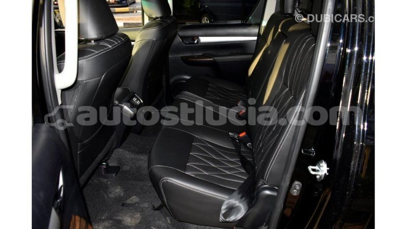 Big with watermark toyota hilux anse la raye import dubai 1793