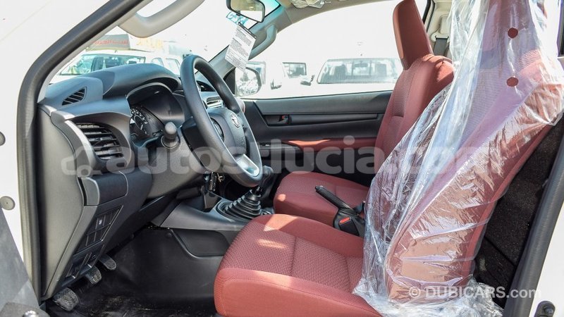 Big with watermark toyota hilux anse la raye import dubai 1794