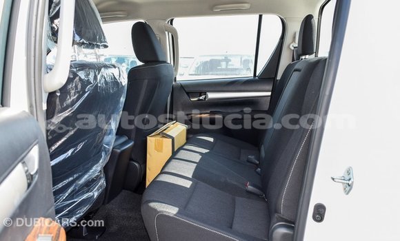 Buy Import Toyota Hilux White Car in Import - Dubai in Anse-la-Raye Buy Import Toyota Hilux White Car in Import - Dubai in Anse-la-Raye