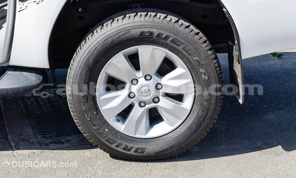 Buy Import Toyota Hilux White Car in Import - Dubai in Anse-la-Raye Buy Import Toyota Hilux White Car in Import - Dubai in Anse-la-Raye