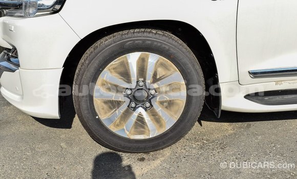 Buy Import Toyota Land Cruiser White Car in Import - Dubai in Anse-la-Raye Buy Import Toyota Land Cruiser White Car in Import - Dubai in Anse-la-Raye