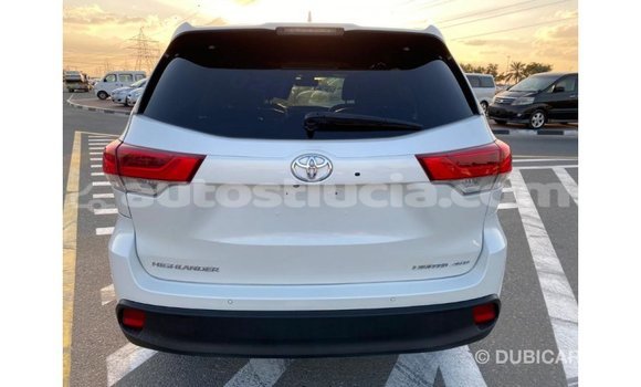 Buy Import Toyota Highlander White Car in Import - Dubai in Anse-la-Raye Buy Import Toyota Highlander White Car in Import - Dubai in Anse-la-Raye