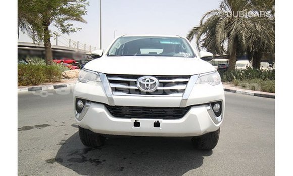 Buy Import Toyota Fortuner White Car in Import - Dubai in Anse-la-Raye Buy Import Toyota Fortuner White Car in Import - Dubai in Anse-la-Raye