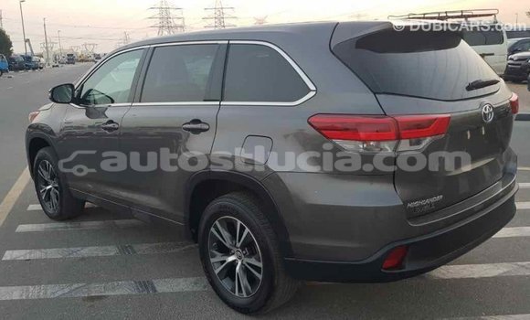 Acheter Import Voiture Toyota Highlander Autre à Import - Dubai, Anse-la-Raye Acheter Import Voiture Toyota Highlander Autre à Import - Dubai, Anse-la-Raye