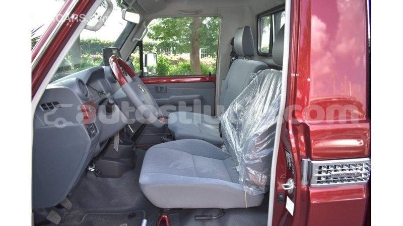 Big with watermark toyota land cruiser anse la raye import dubai 1819