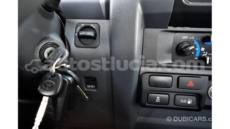 Big with watermark toyota land cruiser anse la raye import dubai 1819