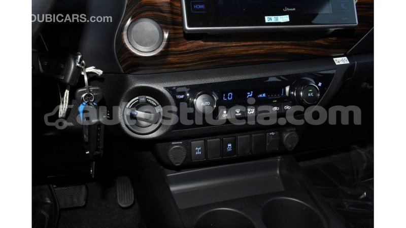 Big with watermark toyota hilux anse la raye import dubai 1829