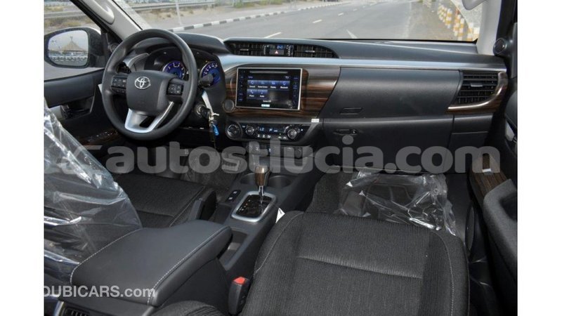 Big with watermark toyota hilux anse la raye import dubai 1829