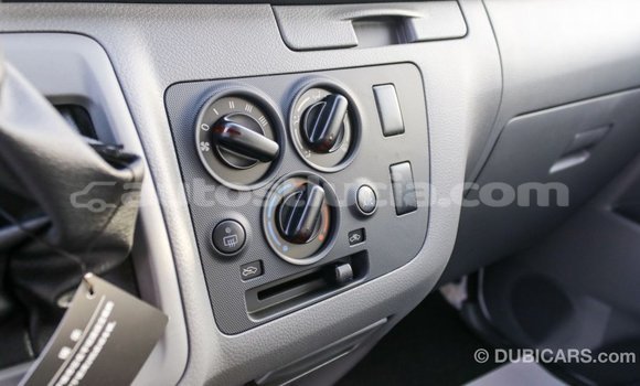 Acheter Import Voiture Nissan Urvan Blanc à Import - Dubai, Anse-la-Raye Acheter Import Voiture Nissan Urvan Blanc à Import - Dubai, Anse-la-Raye