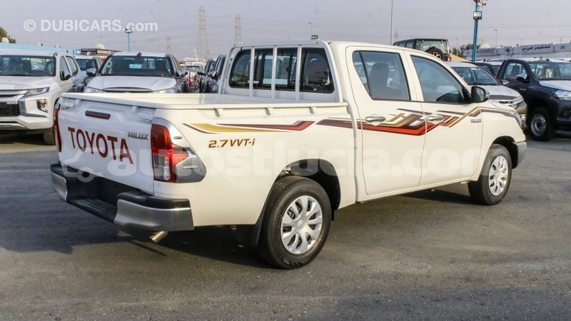 Big with watermark toyota hilux anse la raye import dubai 1833