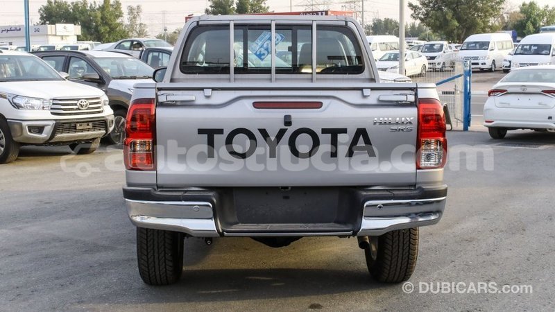 Big with watermark toyota hilux anse la raye import dubai 1834
