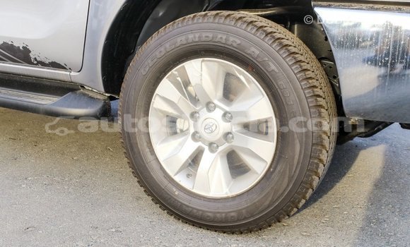 Acheter Import Voiture Toyota Hilux Autre à Import - Dubai, Anse-la-Raye Acheter Import Voiture Toyota Hilux Autre à Import - Dubai, Anse-la-Raye