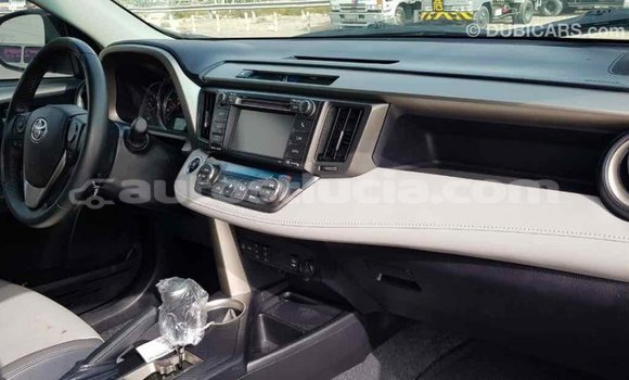 Buy Import Toyota HiAce Other Truck in Import - Dubai in Anse-la-Raye Buy Import Toyota HiAce Other Truck in Import - Dubai in Anse-la-Raye