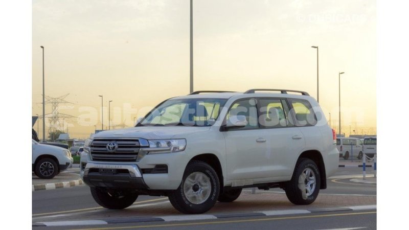 Big with watermark toyota land cruiser anse la raye import dubai 1843