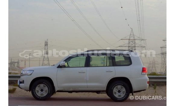 Buy Import Toyota Land Cruiser White Car in Import - Dubai in Anse-la-Raye Buy Import Toyota Land Cruiser White Car in Import - Dubai in Anse-la-Raye