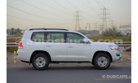 Buy Import Toyota Land Cruiser White Car in Import - Dubai in Anse-la-Raye Buy Import Toyota Land Cruiser White Car in Import - Dubai in Anse-la-Raye