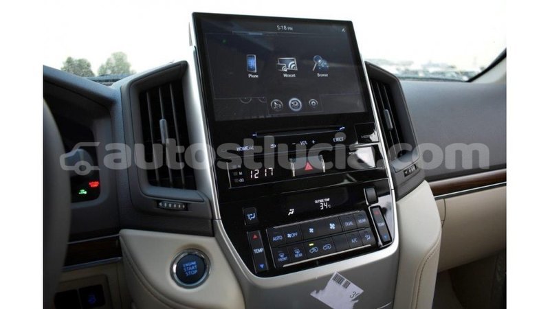 Big with watermark toyota land cruiser anse la raye import dubai 1843