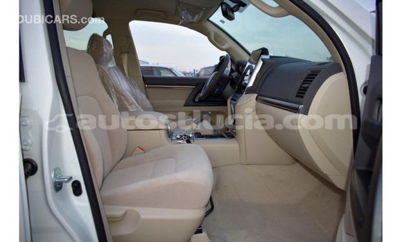 Buy Import Toyota Land Cruiser White Car in Import - Dubai in Anse-la-Raye Buy Import Toyota Land Cruiser White Car in Import - Dubai in Anse-la-Raye