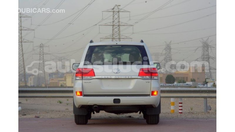 Big with watermark toyota land cruiser anse la raye import dubai 1843