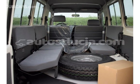Buy Import Toyota Land Cruiser White Car in Import - Dubai in Anse-la-Raye Buy Import Toyota Land Cruiser White Car in Import - Dubai in Anse-la-Raye