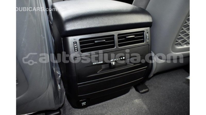 Big with watermark toyota land cruiser anse la raye import dubai 1847