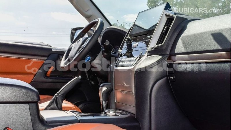 Big with watermark toyota land cruiser anse la raye import dubai 1849