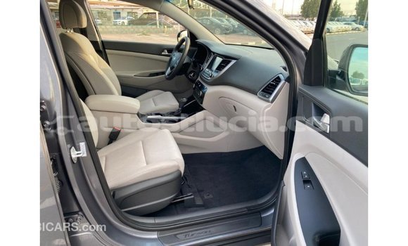 Buy Import Hyundai Tucson White Car in Import - Dubai in Anse-la-Raye Buy Import Hyundai Tucson White Car in Import - Dubai in Anse-la-Raye