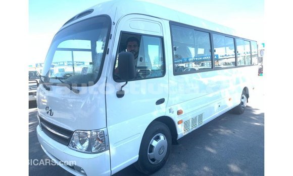 Buy Import Hyundai Accent White Car in Import - Dubai in Anse-la-Raye Buy Import Hyundai Accent White Car in Import - Dubai in Anse-la-Raye