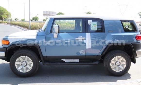 Buy Import Toyota FJ Cruiser Blue Car in Import - Dubai in Anse-la-Raye