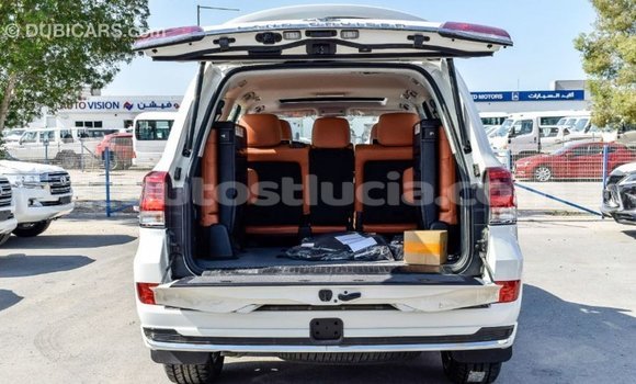 Buy Import Toyota Land Cruiser White Car in Import - Dubai in Anse-la-Raye Buy Import Toyota Land Cruiser White Car in Import - Dubai in Anse-la-Raye