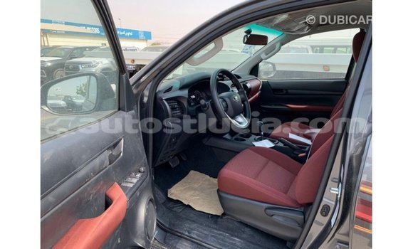 Buy Import Toyota Hilux Other Car in Import - Dubai in Anse-la-Raye Buy Import Toyota Hilux Other Car in Import - Dubai in Anse-la-Raye