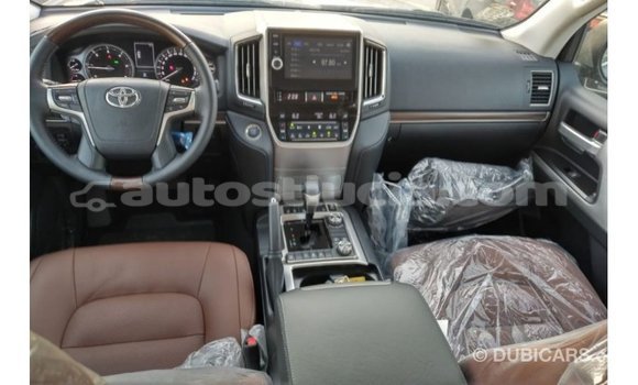 Buy Import Toyota Land Cruiser White Car in Import - Dubai in Anse-la-Raye Buy Import Toyota Land Cruiser White Car in Import - Dubai in Anse-la-Raye