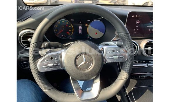 Acheter Import Voiture Mercedes-Benz GLC Noir à Import - Dubai, Anse-la-Raye Acheter Import Voiture Mercedes-Benz GLC Noir à Import - Dubai, Anse-la-Raye