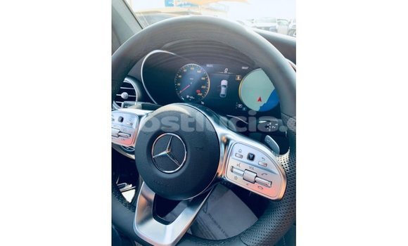 Acheter Import Voiture Mercedes-Benz GLC Noir à Import - Dubai, Anse-la-Raye Acheter Import Voiture Mercedes-Benz GLC Noir à Import - Dubai, Anse-la-Raye