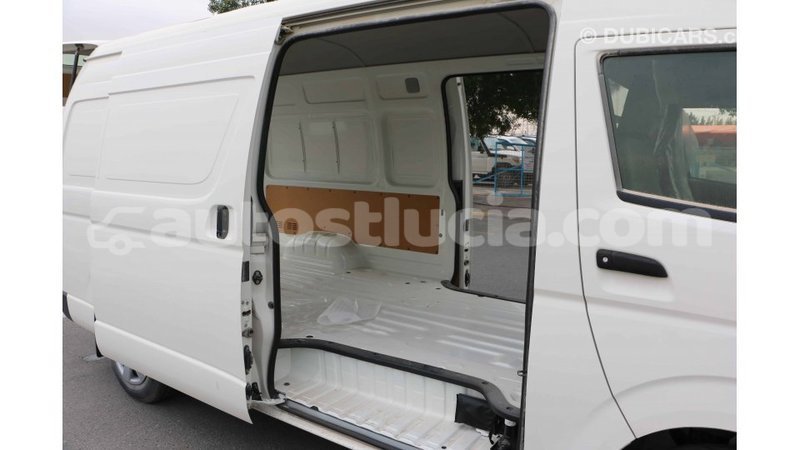 Big with watermark toyota hiace anse la raye import dubai 1877