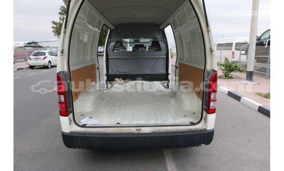 Buy Import Toyota Hiace White Car in Import - Dubai in Anse-la-Raye Buy Import Toyota Hiace White Car in Import - Dubai in Anse-la-Raye