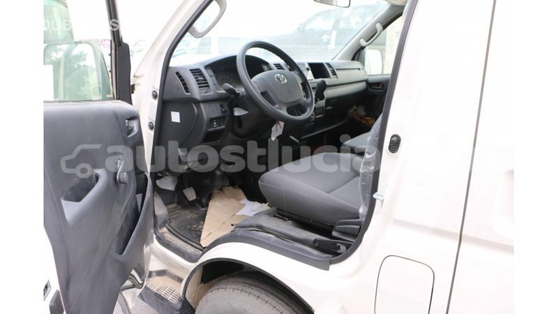 Big with watermark toyota hiace anse la raye import dubai 1877