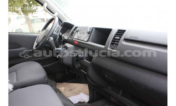 Buy Import Toyota Hiace White Car in Import - Dubai in Anse-la-Raye Buy Import Toyota Hiace White Car in Import - Dubai in Anse-la-Raye