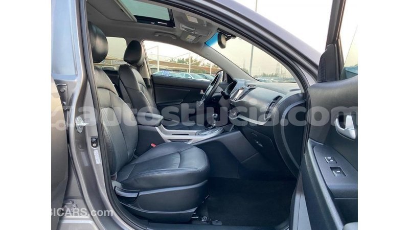 Big with watermark kia sportage anse la raye import dubai 1881