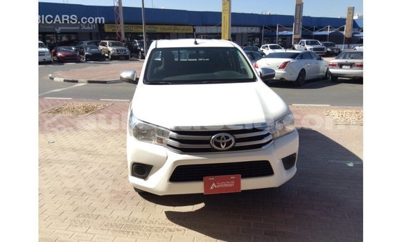 Buy Import Toyota Hilux White Car in Import - Dubai in Anse-la-Raye Buy Import Toyota Hilux White Car in Import - Dubai in Anse-la-Raye