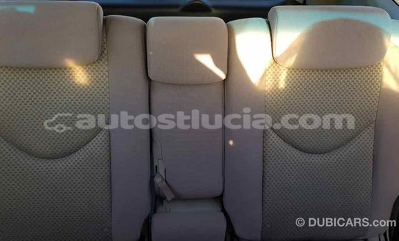 Buy Import Toyota HiAce Blue Truck in Import - Dubai in Anse-la-Raye Buy Import Toyota HiAce Blue Truck in Import - Dubai in Anse-la-Raye